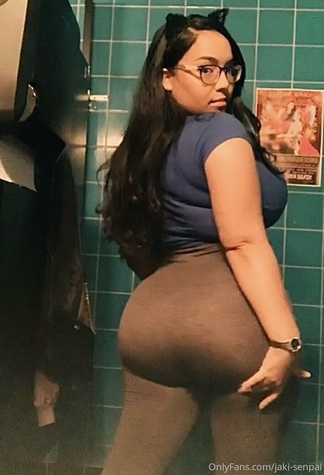 ピンク髪のオンリーファンズ ホットxxx 画像