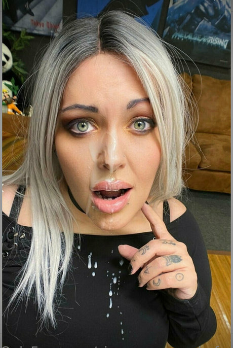 cinnamonanarchyfree HDポルノスター ギャラリー