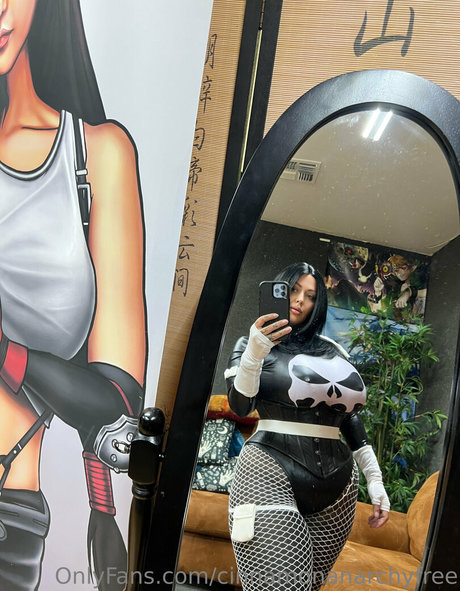 cinnamonanarchyfree ポルノスター ギャラリー