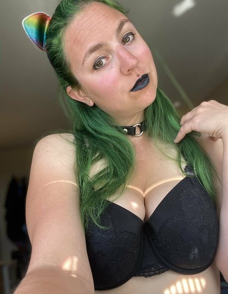 ビデオ通話 オンリーファンズ 無料エロ 写真