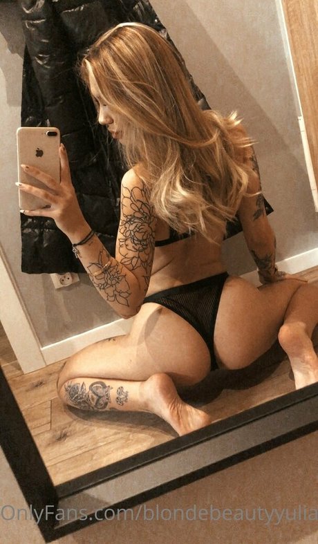 blondebeautyyulia ポルノ女優 写真