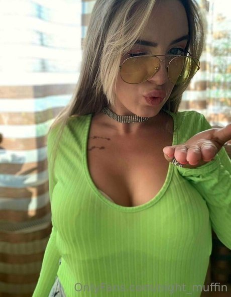 night muffin ヌードスター 画像