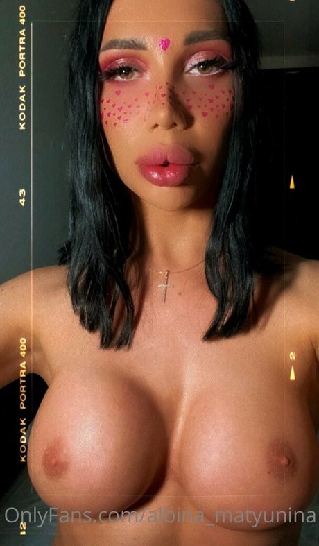 albina matyunina アートスター 写真