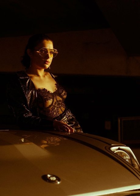 黒檀の猫オンリーファンズ ホットセックス 画像