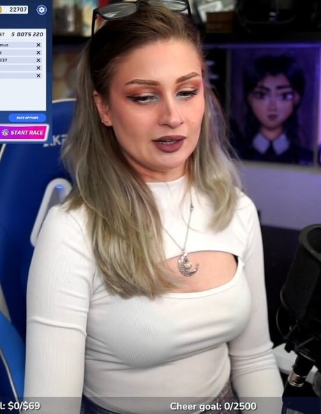 フェイシャルオンリーファンズ 裸 写真