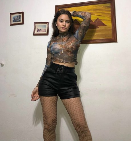 almagustina ヌードモデル 写真