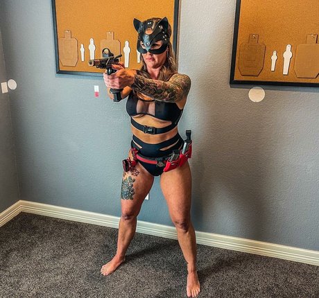 巨尻オンリーファン ホット裸 ギャラリー