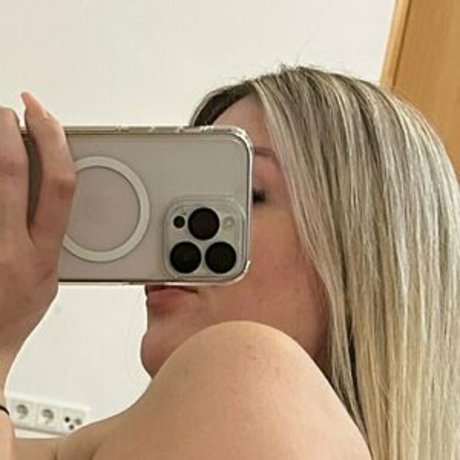 Amy Miller 無料スター 写真