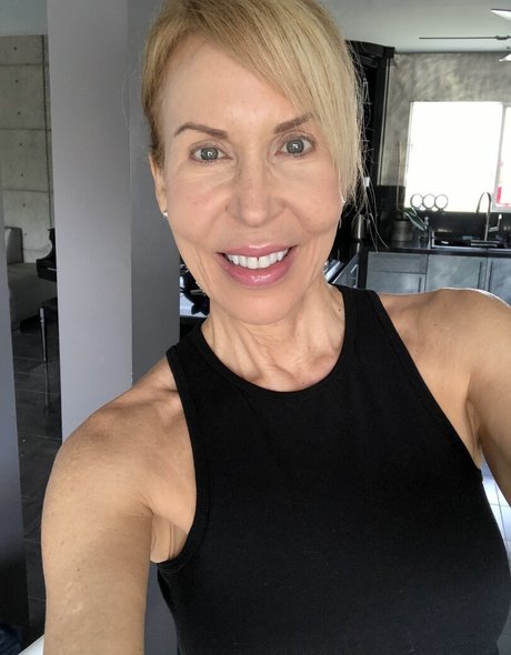 ericalauren ポルノスター アダルト 写真