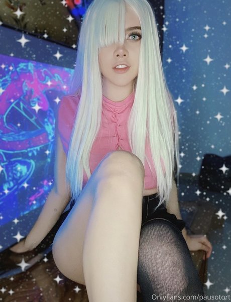 金髪クーガーオンリーファンズ 裸 画像