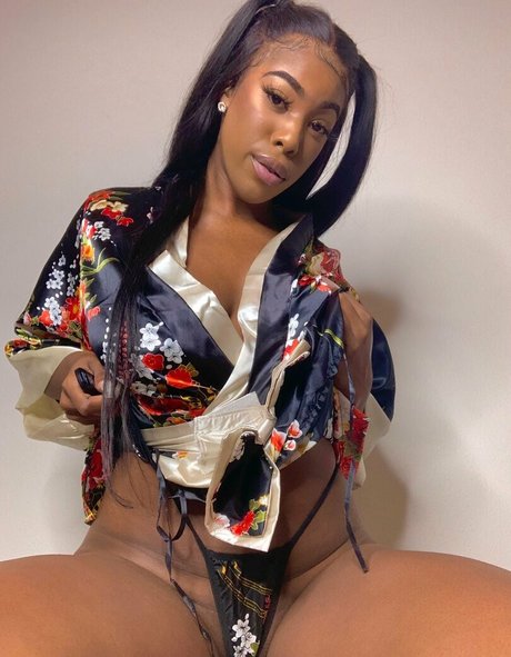 ティーンランジェリーOnlyFans アートポルノ 画像