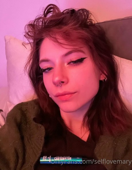 ビデオ通話 オンリーファンズ セクシー 画像