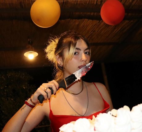 Ayca Tilki 美しいモデル 写真