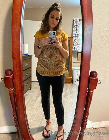 swingingset ポルノスター セクシー 写真