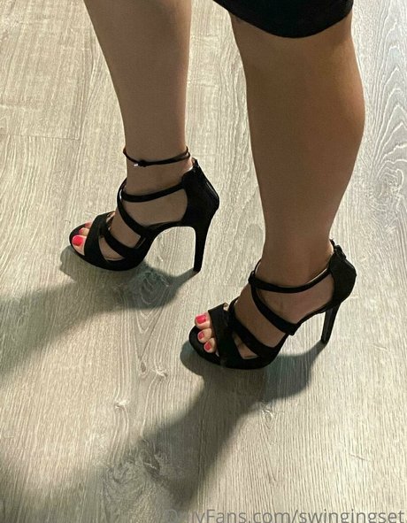 swingingset 美しいポルノスター ギャラリー