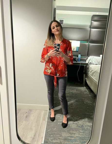 swingingset かわいいポルノスター 画像