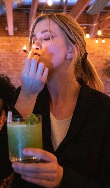 義理の妹オンリーファンズ 無料ポルノ 画像