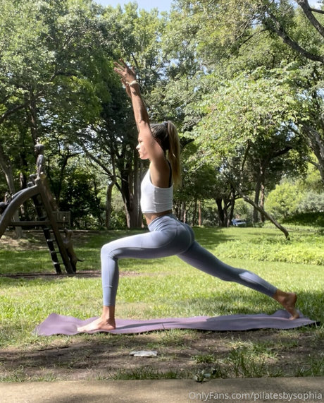 垂れ下がった熟女OnlyFans ヌード 画像