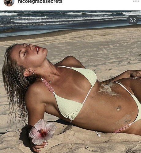 Nicole Grace アダルトスター 写真