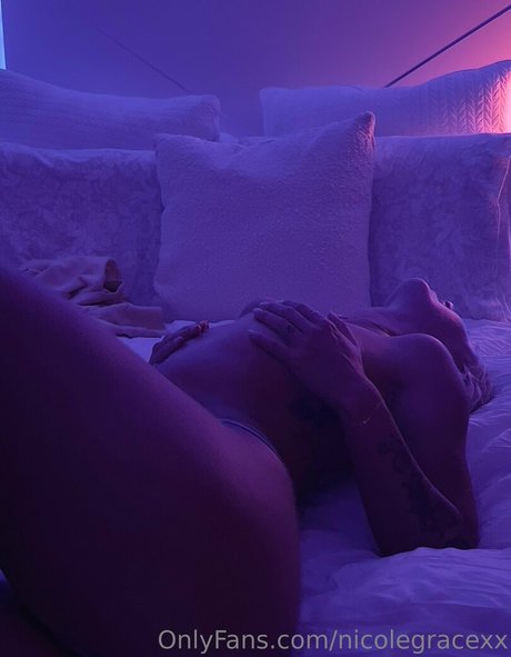 Nicole Grace アートポルノスター 写真