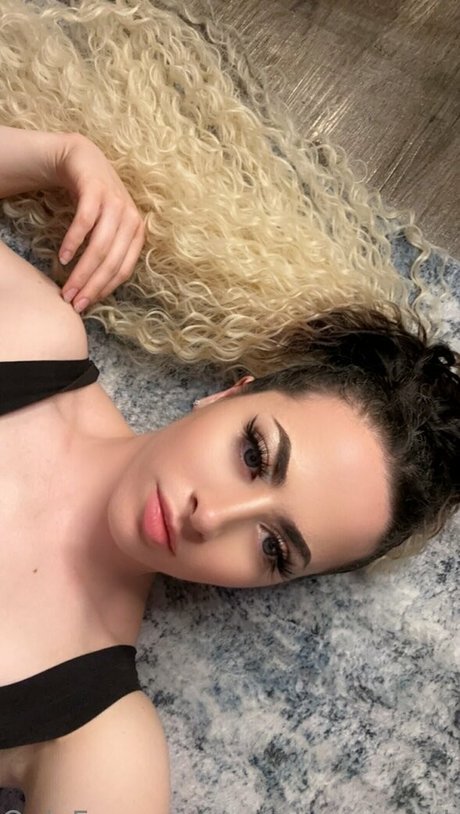 Courtney Sanderson ポルノスター 写真