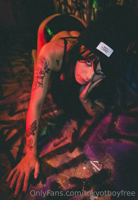 アナル熟女OnlyFans ポルノ 写真