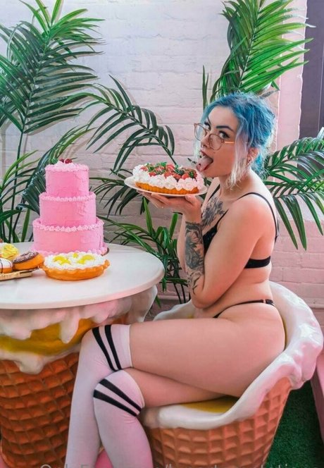 濡れたパンティーOnlyFans トップ 画像