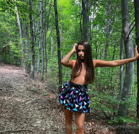 madalinarmocanu 独占モデル 画像