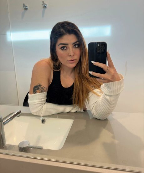 主観視点の手コキOnlyFans ポルノ 画像