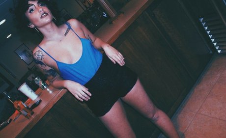 垂れ下がった熟女OnlyFans 無料ポルノ 画像