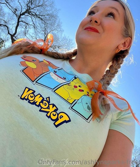 ウェブカメラ オンリーファンズ ヌード 画像