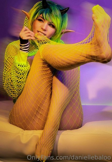 フィットネスインフルエンサーオンリーファンズ 美しい裸 写真