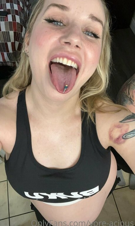 vore acious clips セックスモデル 写真