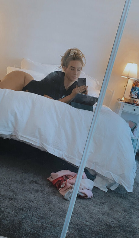 Elle T アートポルノスター 画像