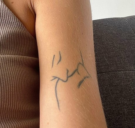 sarah marlow ポルノスター 写真