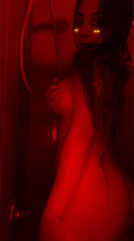 ittybittydee セクシーモデル 写真