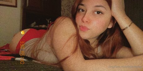 ittybittydee XXXモデル 画像