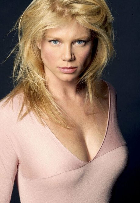 Peta Wilson アダルトスター 画像