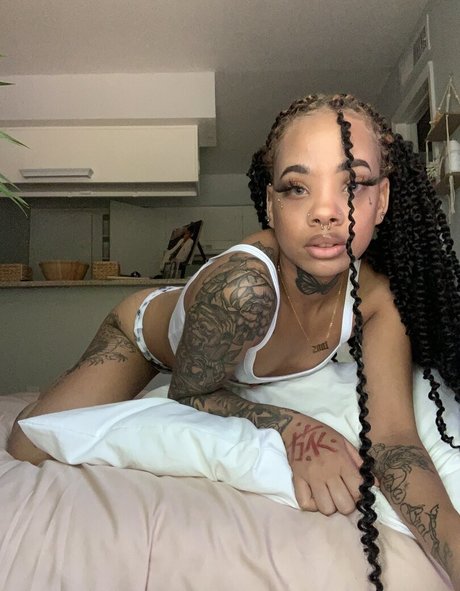 tiffanylannette セクシーなスター 画像