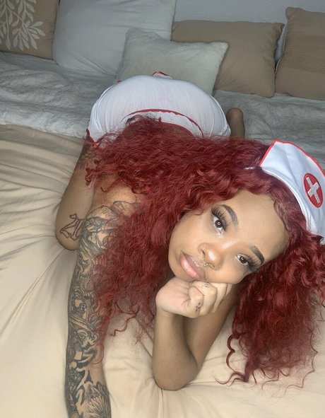 tiffanylannette アートスター 写真