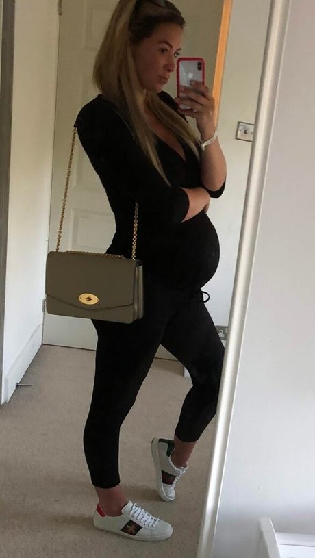 Emily Rose Ross ホットなモデル 写真