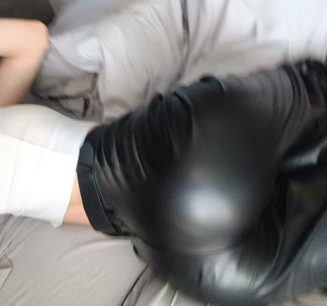 daryasha x エロティック女優 写真