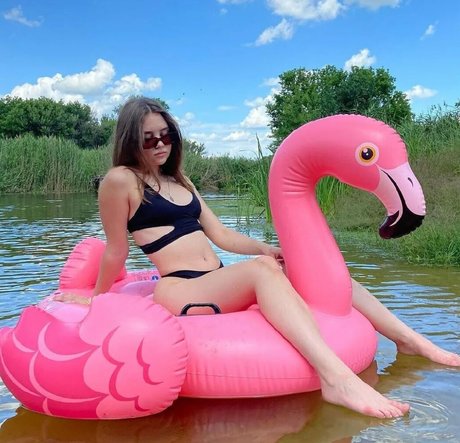 daryasha x ホットモデル 画像