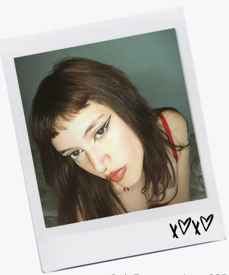 巨大なペニスオンリーファンズ セクシー裸 ギャラリー