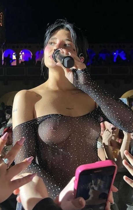 足ヌードオンリーファンズ ホットヌード 写真