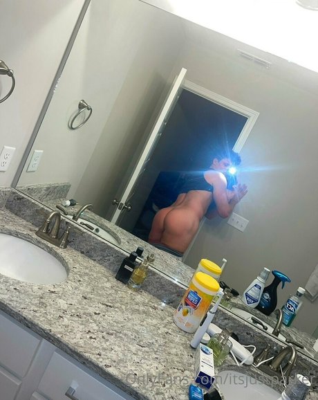 itsjustparker ポルノスター ヌード 画像