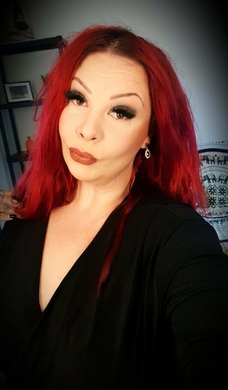 mingnaa セクシーなポルノスター 写真