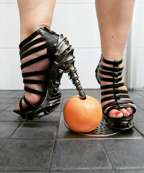 ヌード教師オンリーファンズ アダルト無料 写真