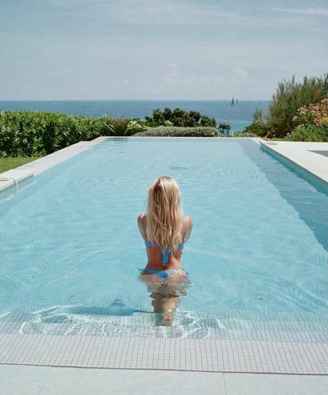 太った足のOnlyFans えろ ギャラリー