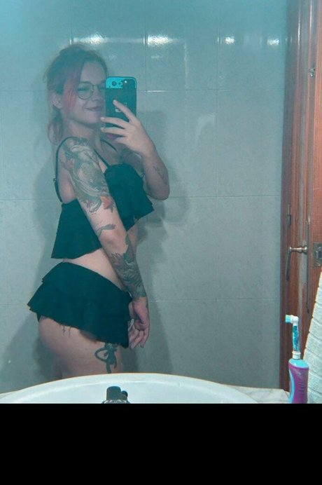 xhuronax ポルノスター HD 画像